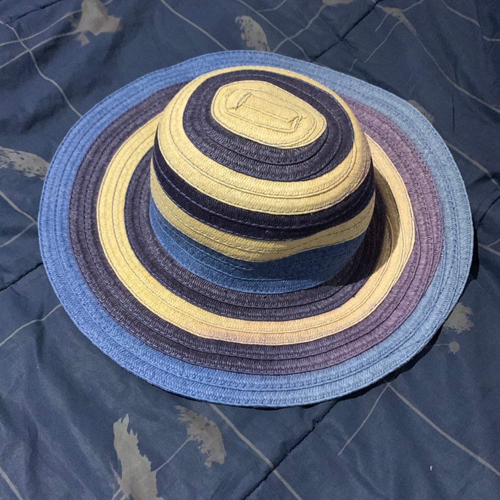 💥2/$30 VEUC Gymboree Girl’s Woven Striped Blue & Beige Sun hat - size M